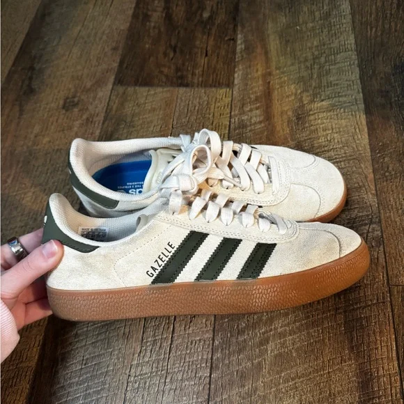 Adidas Gazelles - Picture 2 of 3